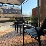 Exclusive 2 Bedroom Trendy Center, Large Terrace & Free Parking Апартаменты Вильнюс