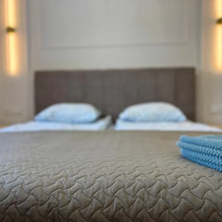 Exclusive 2 Bedroom Trendy Center, Large Terrace & Free Parking * Vilnius