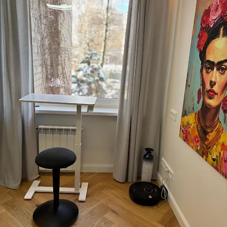 Exclusive 2 Bedroom Trendy Center, Large Terrace & Free Parking Wilno