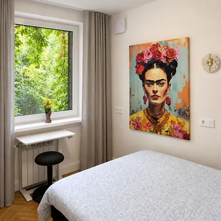 Butas Exclusive 2 Bedroom Trendy Center, Large Terrace & Free Parking *