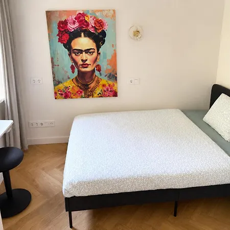 Exclusive 2 Bedroom Trendy Center, Large Terrace & Free Parking Butas *