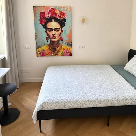 Butas Exclusive 2 Bedroom Trendy Center, Large Terrace & Free Parking *