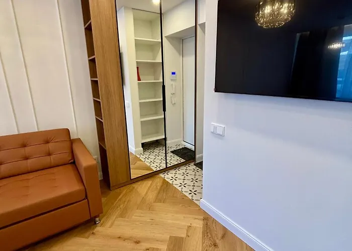 Exclusive 2 Bedroom Trendy Center, Large Terrace & Free Parking Апартаменты