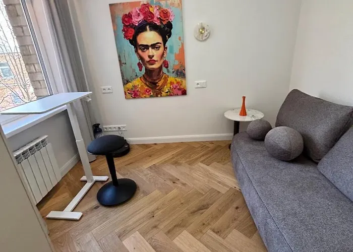 Exclusive 2 Bedroom Trendy Center, Large Terrace & Free Parking *