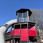 Exclusive 2 Bedroom Trendy Center, Large Terrace & Free Parking Lägenhet *