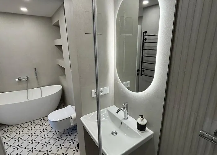 Apartamento Exclusive 2 Bedroom Trendy Center, Large Terrace & Free Parking Vilna