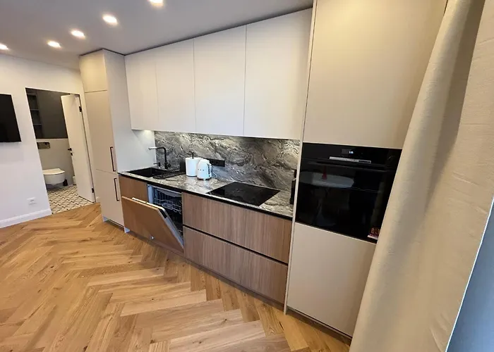 Exclusive 2 Bedroom Trendy Center, Large Terrace & Free Parking Apartamento